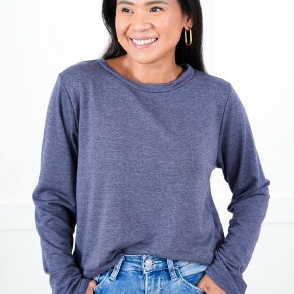 Blue Long Sleeve Relaxed Top - Picture 2 of 5